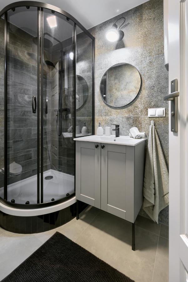 פילה Niron Apartament Dom Z Papieru Lizbona מראה חיצוני תמונה